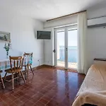Rozaria Apartman *