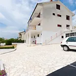 Rozaria شقة